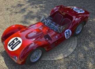 Fashion : MASERATI TIPO 61 VIA luxury at BLENHEIM PALACE.
