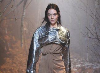 Fashion : Off-White Fall 2017 Ready-to-Wear