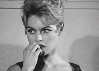 Fashion : omggerardocano:
Brigitte Bardot