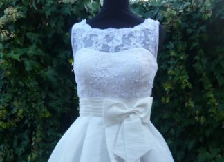 Short Wedding Dresses : Adorable rehearsal dinner dress, make it an inch longer and it's perfect for…