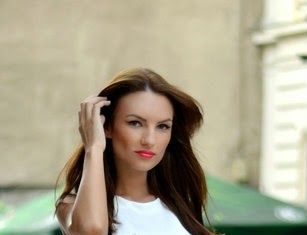 Short Wedding Dresses : Everyday New Fashion: Adorable White Sleeveless Little Dress