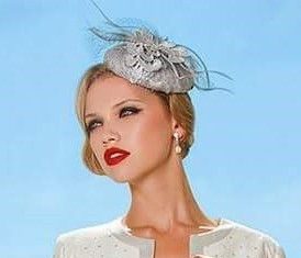 Short Wedding Dresses : Sonia Peña…