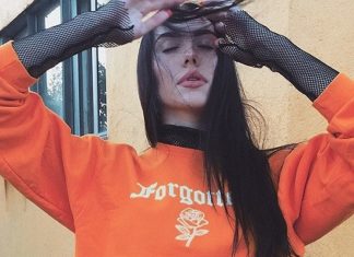 Street Style : Crop Sweatshirt