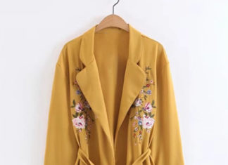 Street Style : streetstyleplatform:
Flower Embroidery Longline Coat