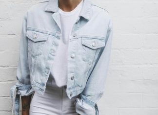 Street Style : streetstyleplatform:
Light Blue Denim Jacket