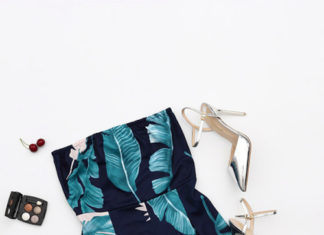 Street Style : rabbitelisabeth:Love this Off Shoulder Playsuit!!!