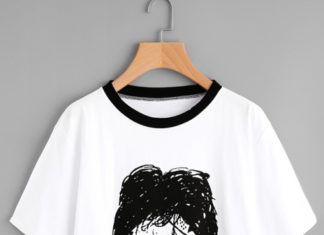 Street Style : streetstyleplatform:
Black and White T-shirt