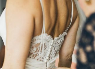 Trendy Wedding Dresses : Classic, Elegant Wedding | Katie Ricard Photography | Bridal Musings Wedding Blo…