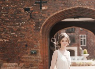 Trendy Wedding Dresses : Fine Art Wedding Inspiration from London | Emma Pilkington Photography | The Wed…