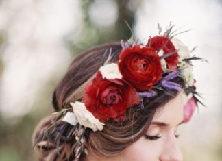 Wedding Hair With Flowers & jewels : Wedding hairstyle idea; Featured Photographer: Em the Gem…