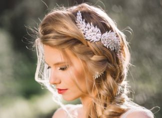 Wedding Hair With Flowers & jewels : 20 Fabulous Wedding Hairstyles for Every Bride