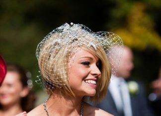 Wedding Hair With Flowers & jewels : 20 Wedding Short Hairstyles…