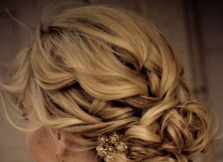 Wedding Hair With Flowers & jewels : Borup Photography