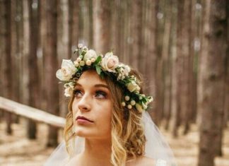 Wedding Hair With Flowers & jewels : Bride Wears Coordinating Fresh Floral Halo + Bouquet…