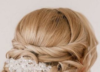 Wedding Hair With Flowers & jewels : chignon, low chignons, low bun hairstyles for brides, wedding updos, chignon hai…