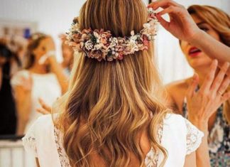 Wedding Hair With Flowers & jewels : Detrs es dnde est la magiaBuenas noches desde la montaa!hellip…
