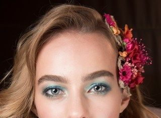 Wedding Hair With Flowers & jewels : Diane von Furstenberg #ss16 www.siempre-linda……