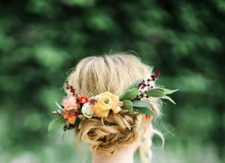 Wedding Hair With Flowers & jewels : floral crowns – photo by Kayla Snell ruffledblog.com/……