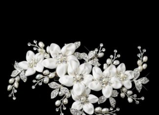 Wedding Hair With Flowers & jewels : Freshwater Pearl Flower Wedding Hair Clip c9636