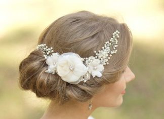 Wedding Hair With Flowers & jewels : Hey, diesen tollen Etsy-Artikel fand ich bei www.etsy.com/……