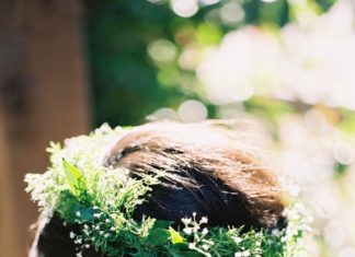 Wedding Hair With Flowers & jewels : Kim + Nelson: A Wedding in the Redwoods | For Me, For You…