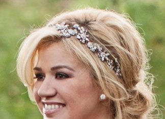 Wedding Hair With Flowers & jewels : love the wedding hairstyle with the headband…
