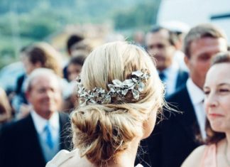 Wedding Hair With Flowers & jewels : Semi corona plata. Le Touquet…