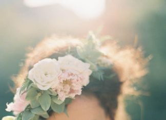 Wedding Hair With Flowers & jewels : Wedding Blog Workshop in a Box Winner…