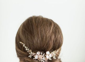 Wedding Hair With Flowers & jewels : Wedding Hair Vine Set with Earrings , Bridal Headpiece Set, Bridal Pearl Hair Swag Set