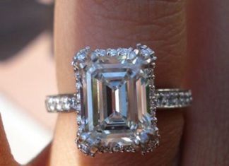 Diamond Rings : ….