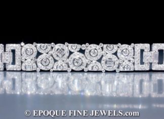 Diamond Bracelets : Cartier, A magnificent Art Deco diamond bracelet…
