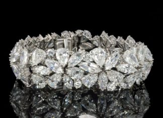 Diamond Bracelets : Stunning Abstract design bracelet set with marquise,pear & round brilliant c…