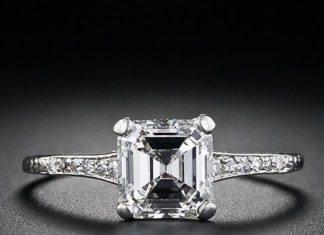 Diamond Rings : Beautiful Edwardian diamond engagament ring with a 1.05 ct square emerald-cut st…