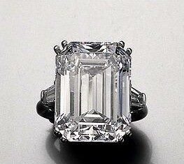 Diamond Rings : Princess Soraya Diamond engagement ring (22.37 carats) when she became engaged t…
