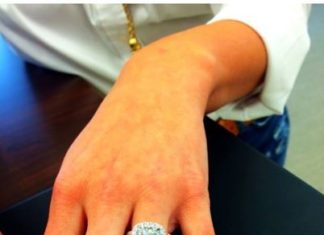 Diamond Rings : Treat yourself with Henri Daussi's splendor !!…