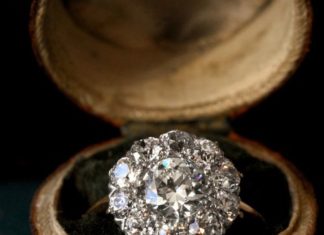 Engagement Rings & Wedding Rings : Vintage engagement ring, OH.MY.GOSH….