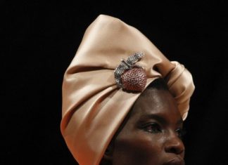 Fashion : Achok Majak at @marcjacobs SS18.