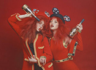 Fashion Editorial : driflloon:
red christmas: for vogue korea dec. 2014