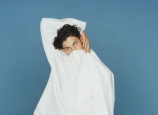 Fashion Editorial : justdropithere:
Aaron Shandel by Dham Srifuengfung – Vogue…