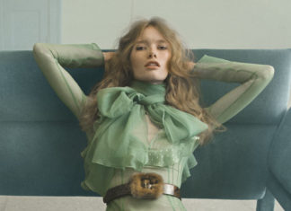 Fashion : fashiondailymag:
minty sheer. BLUMARINE fw16-17 campaign by…