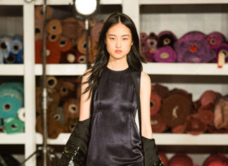 Fashion : Jing Wen @ Sies Marjan SS18
Posted by x