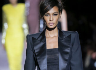 Fashion : Joan Smalls in @tomford SS18.