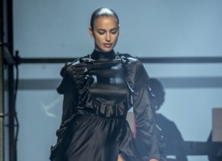 Fashion : Philipp Plein SS18
Posted by x