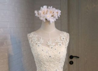 Short Wedding Dresses : Lace and tulle short homecoming party dress, custom by GemGrace…