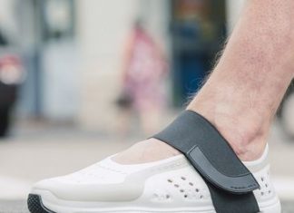 Sneakers – Women’s Fashion : Styles / ITEMS – FESSURA RUN LIGHT…