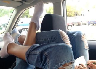Street Style : Boyfriend Ripped Jeans