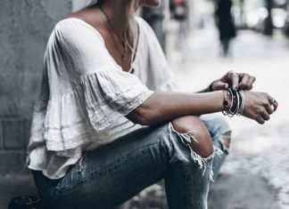 Street Style : streetstyleplatform:White Bell Blouse