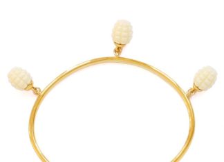 Trendy Bracelets : Ivory charms bangle (Alexandra Margnat) shop it on Les trouvailles d'Elsa.fr…
