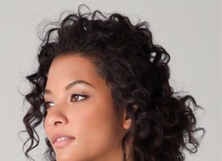 Trendy Hair Style : 25 coiffures pour cheveux bouclés repérées sur Pinterest…