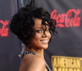 Trendy Hair Style : Short, curly hair…